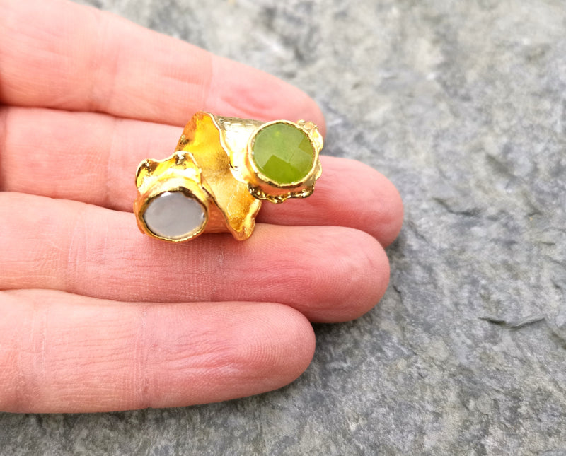 Ring with Light Green Gemstone and  Real Pearl Gold Plated Brass Adjustable SR105