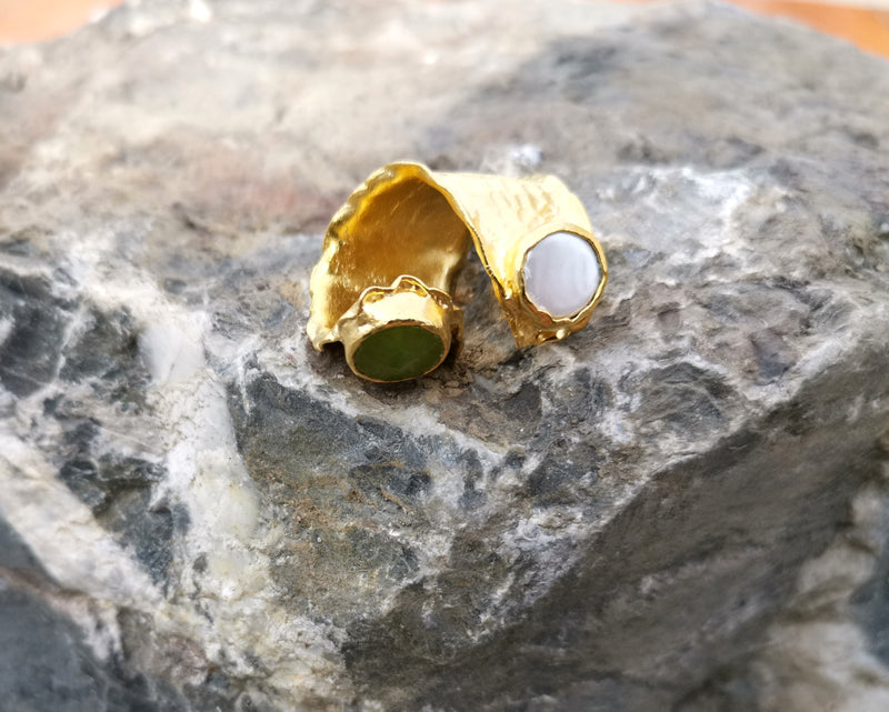 Ring with Light Green Gemstone and  Real Pearl Gold Plated Brass Adjustable SR105