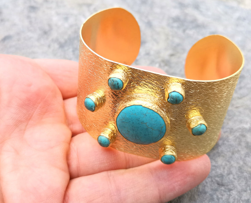 Bracelet with Turquoise Stones Gold Plated Brass Adjustable SR317