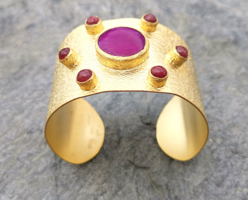 Bracelet with Fuchsia Stones Gold Plated Brass Adjustable SR319