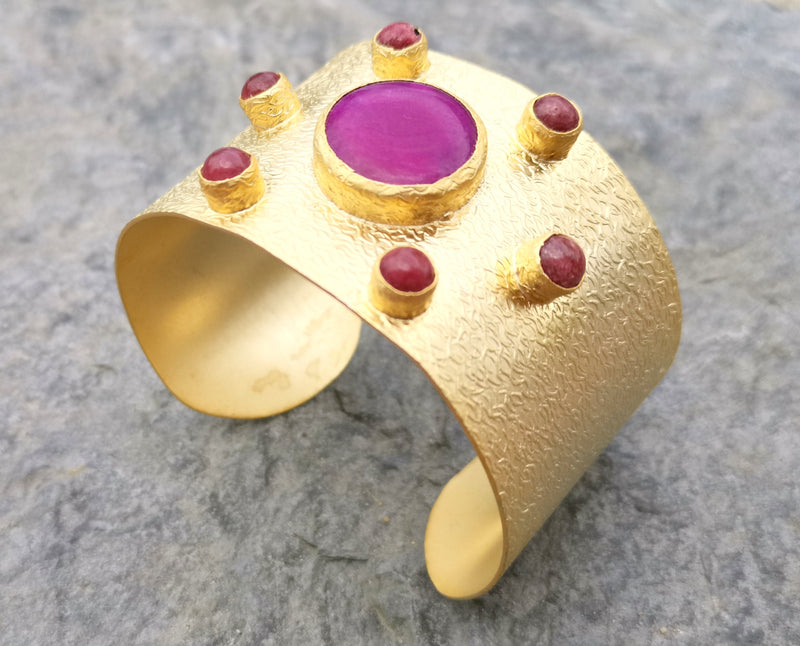 Bracelet with Fuchsia Stones Gold Plated Brass Adjustable SR319