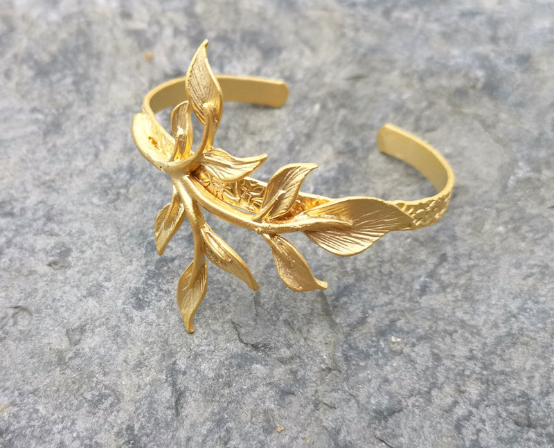 Leafy Branch Bracelet Gold Plated Brass Adjustable SR321