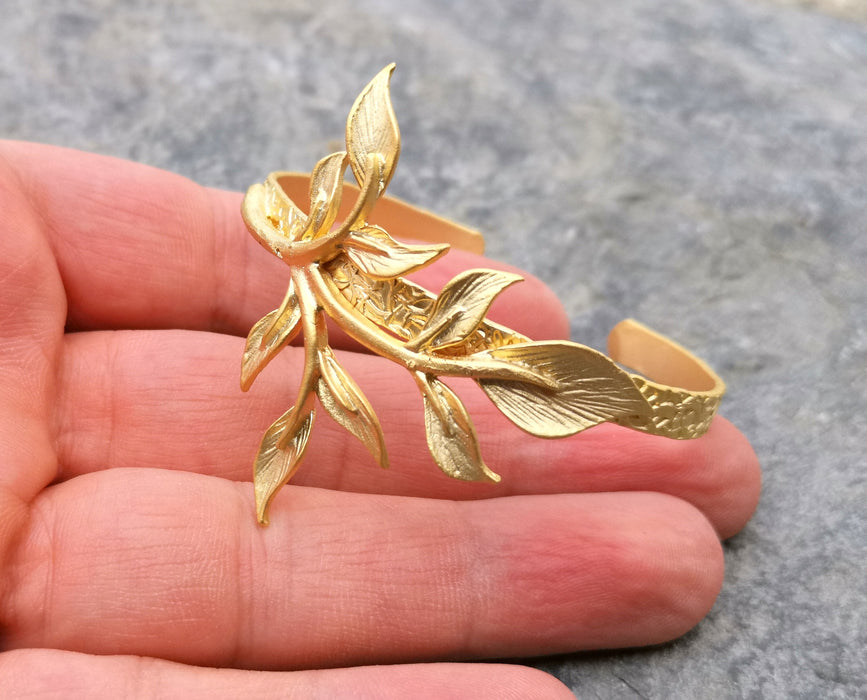 Leafy Branch Bracelet Gold Plated Brass Adjustable SR321