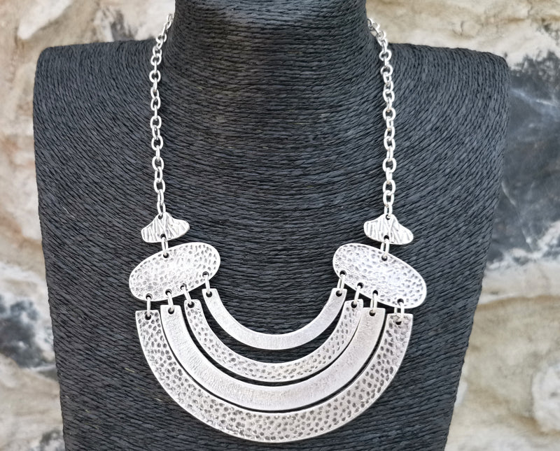 Curved Necklace Antique Silver Plated Metal Adjustable SR344