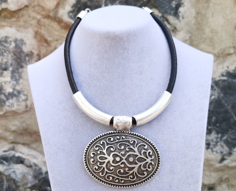 Necklace Antique Silver Plated Metal Adjustable SR347