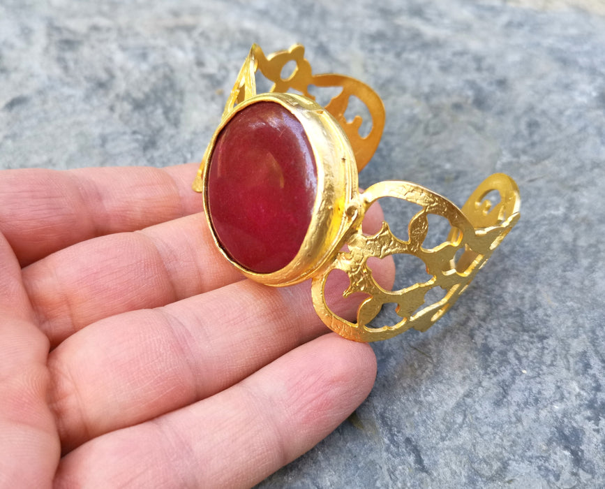 Bracelet with Garnet Red Stone Gold Plated Brass Adjustable SR490