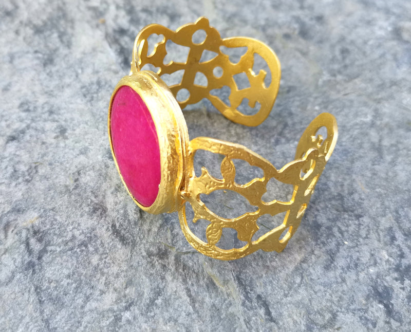 Bracelet with Fuchsia Stone Gold Plated Brass Adjustable SR493