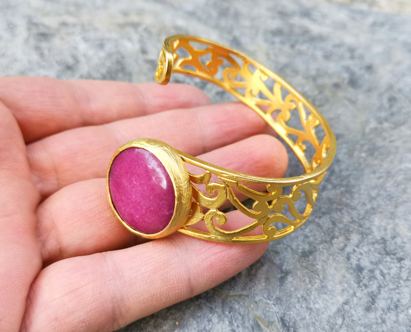 Bracelet with Fuchsia Stone Gold Plated Brass Adjustable SR505