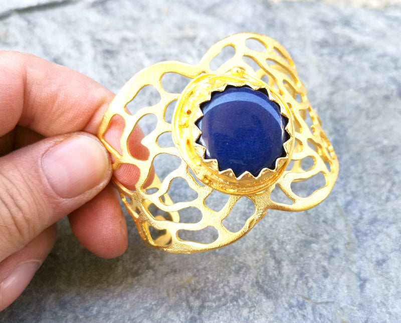 Bracelet with Dark Blue Stone Gold Plated Brass Adjustable SR528