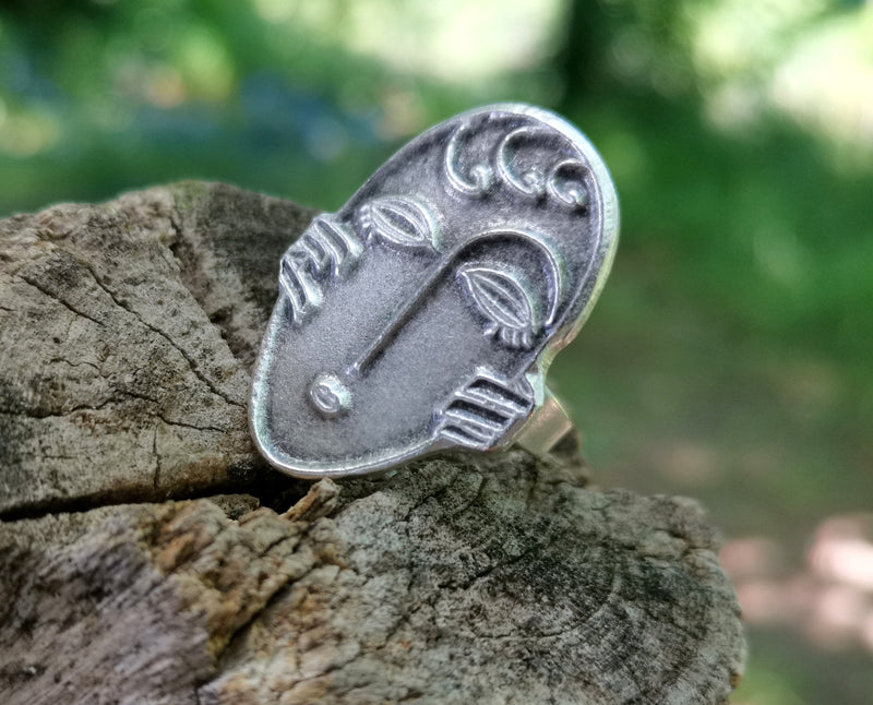 Face Ring Antique Silver Plated Metal Adjustable SR616