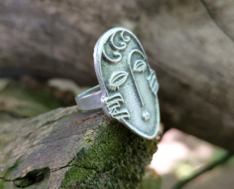 Face Ring Antique Silver Plated Metal Adjustable SR616