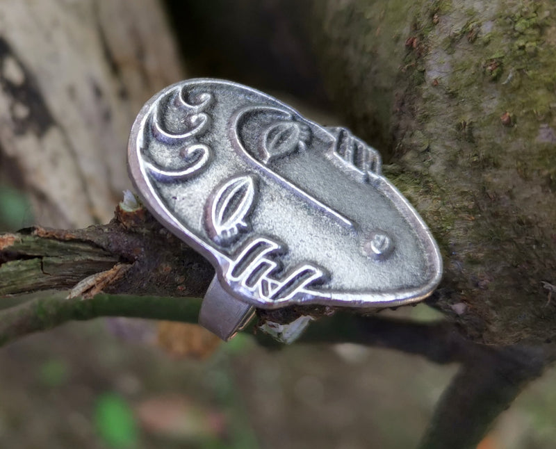 Face Ring Antique Silver Plated Metal Adjustable SR616