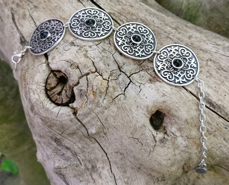 Round Bracelet With Black Beads Antique Silver Plated Metal Adjustable SR628