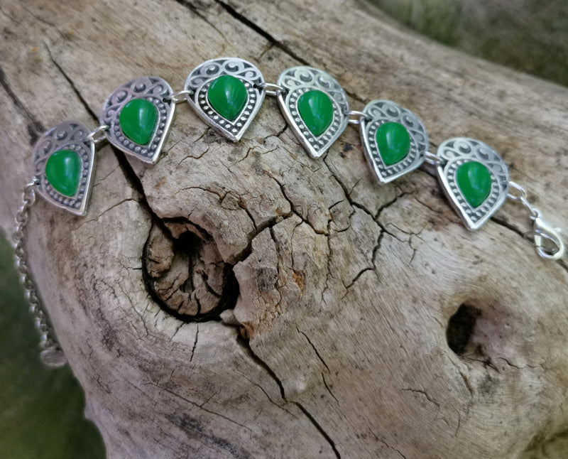 Drop Bracelet With Green Beads Antique Silver Plated Metal Adjustable SR630