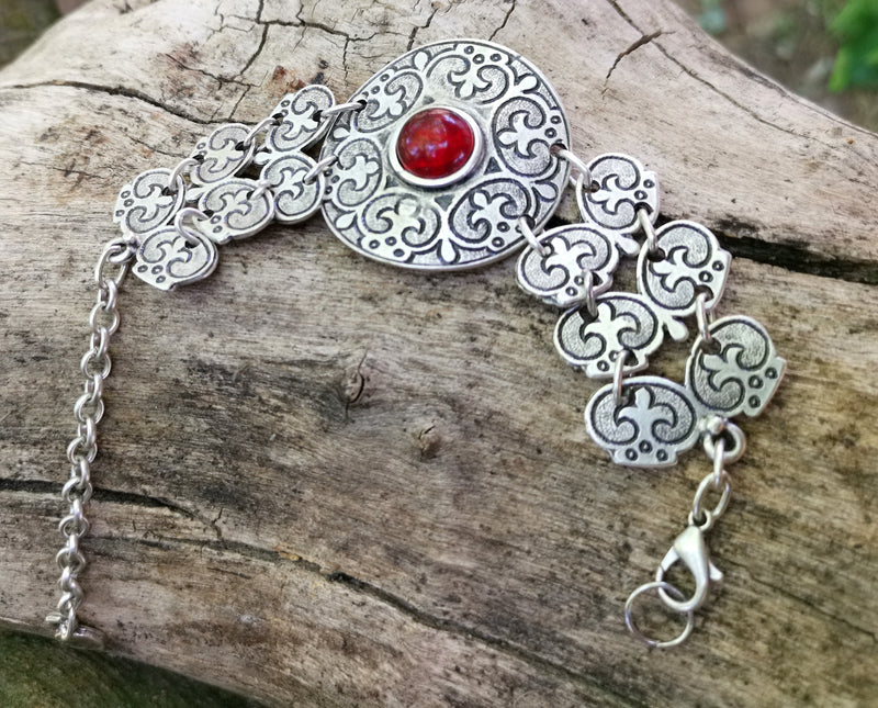 Round Bracelet With Red Bead Antique Silver Plated Metal Adjustable SR636