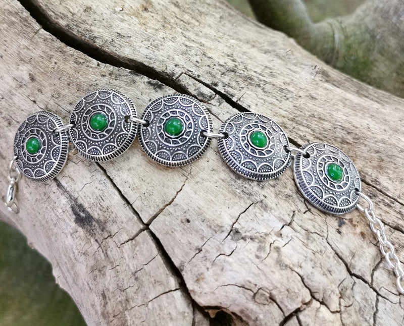 Round Bracelet With Green Beads Antique Silver Plated Metal Adjustable SR638