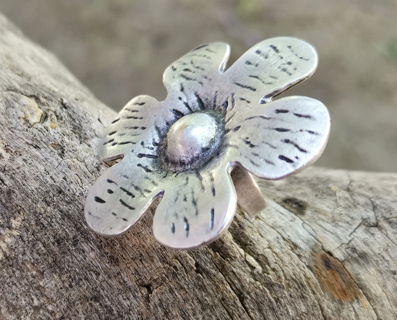 Flower Ring Antique Silver Plated Metal Adjustable SR674