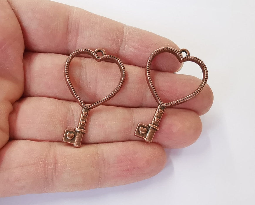 4 Heart key charms Antique copper plated charms (41x25mm) G24150