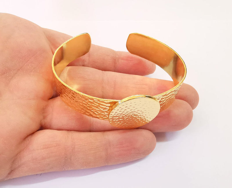 Bracelet blank Cuff Glass cabochon base Hammered adjustable Shiny gold plated (25mm ) G24185