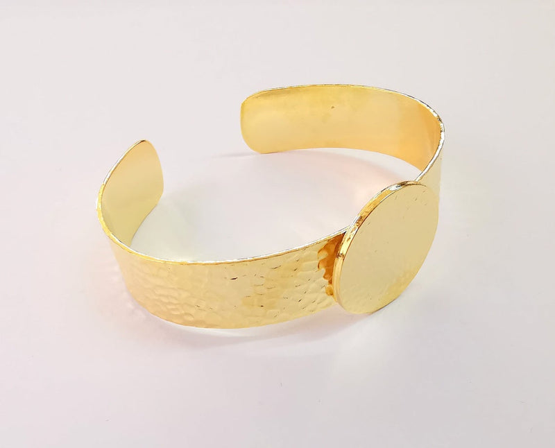 Bracelet blank Cuff Glass cabochon base Hammered adjustable Shiny gold plated (25mm ) G24185
