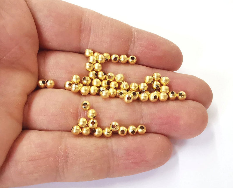 20 Round beads Gold plated beads (4mm) G24251