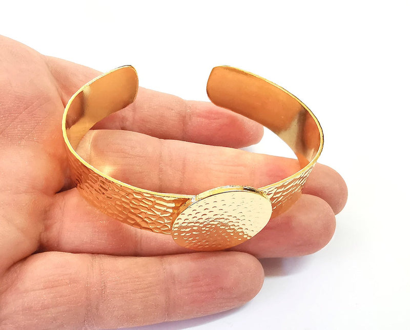 Bracelet blank Cuff Glass cabochon base Hammered adjustable Shiny gold plated (25mm ) G24185