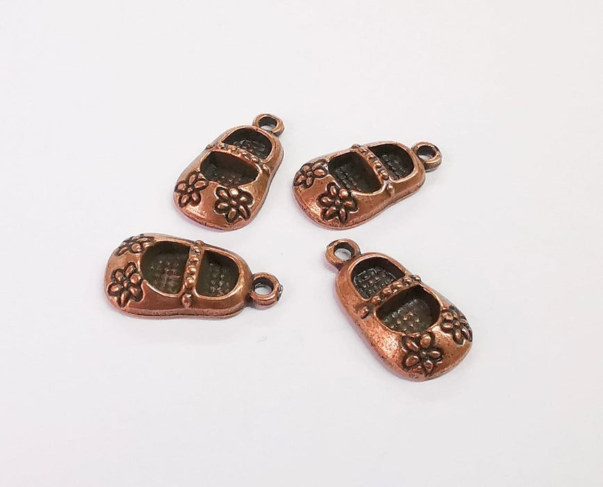 4 Children's shoes charms Antique copper plated charms (20x11mm) G24200