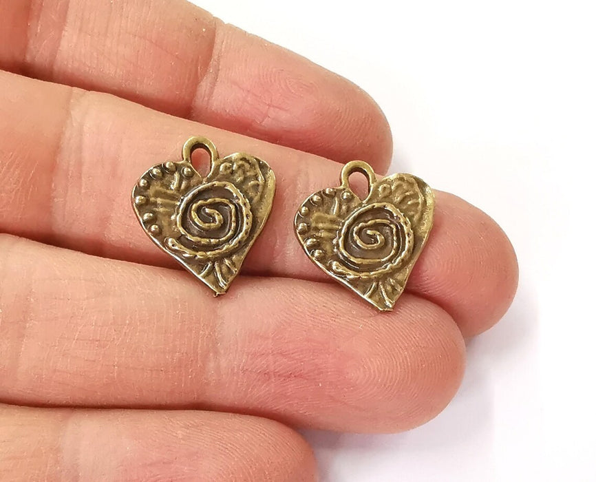 10 Heart charm Antique bronze plated charms (18x16mm) G24382