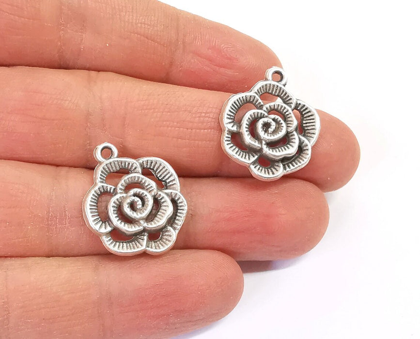 5 Flower charms Antique silver plated charms (24x20mm) G24401