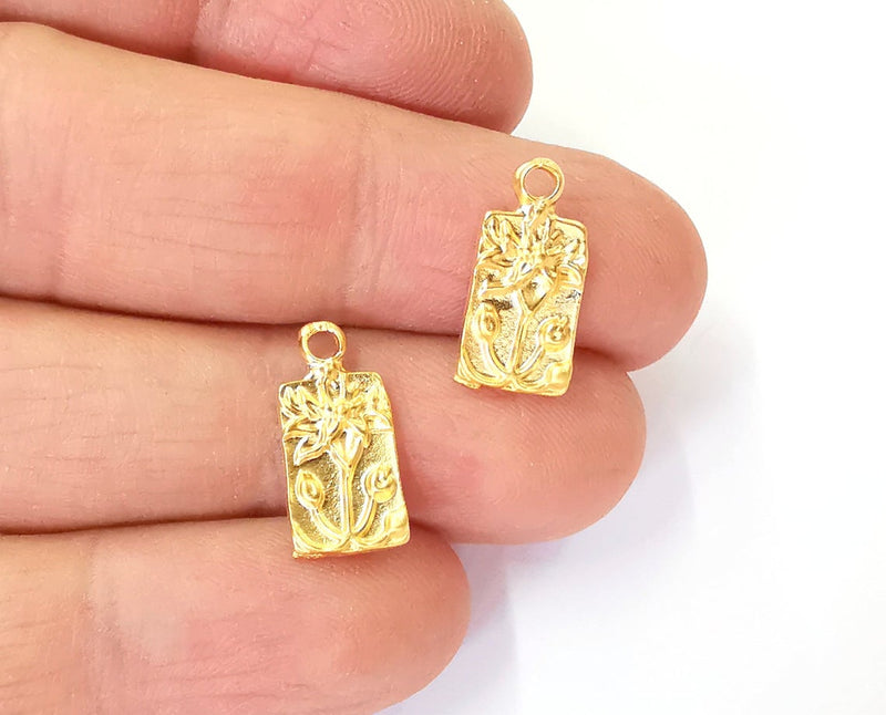 5 Lotus flower charms Gold plated charms (17x8mm) G24385