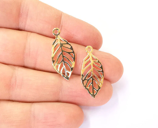 5 Leaf charms Shiny gold plated charms (28x13mm) G24387