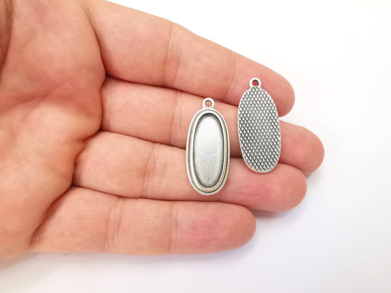 Oval Charm Bezel, Resin Blank, inlay Mounting, Mosaic Pendant Frame, Cabochon Base,Dry Flower Setting,Antique Silver Plated (25x10mm) G28575