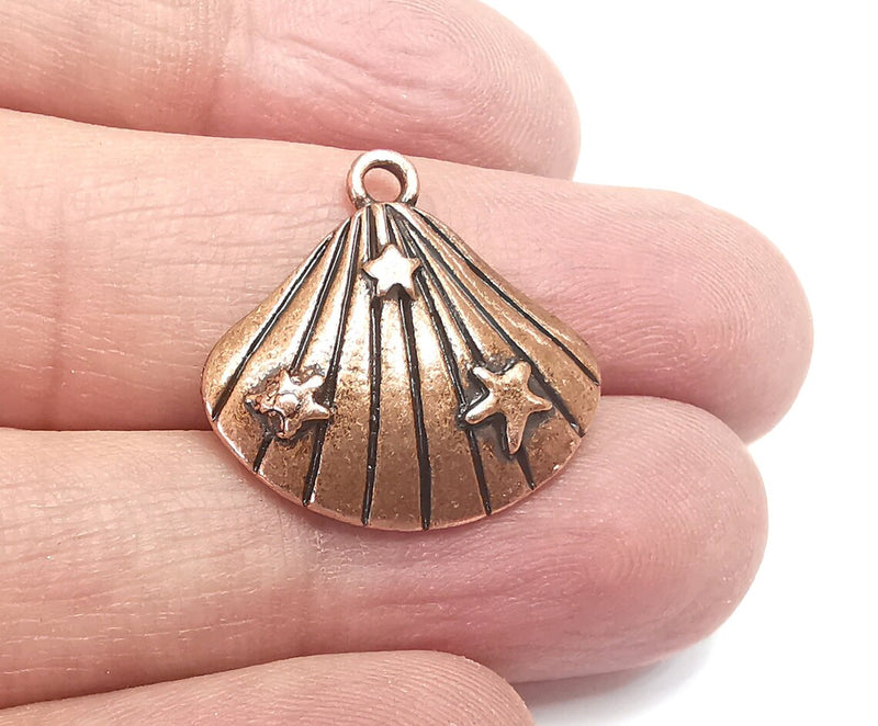 2 Scallop, Starfish Sea Shell Charms, Antique Copper Plated Charms (23x22mm) G29741