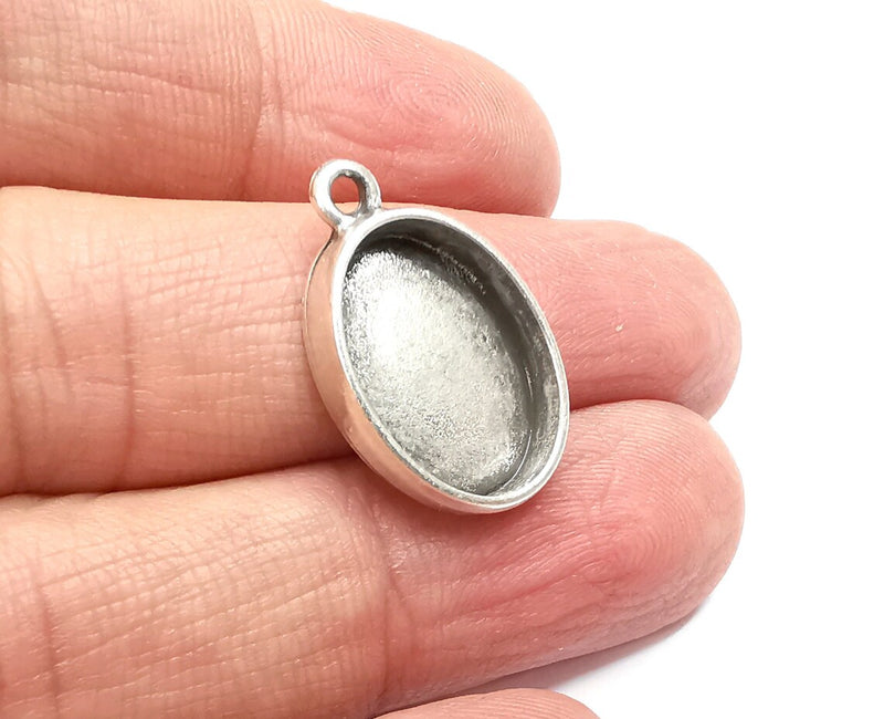 4 Oval Pendant Blanks, Resin Bezel Bases, Mosaic Mountings, Dry flower Frame, Polymer Clay base, Antique Silver Plated (18x13mm) G33164