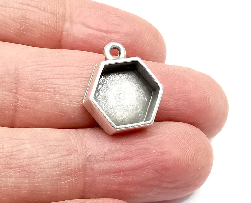 5 Hexagonal Pendant Blanks, Resin Bezel Bases, Mosaic Mountings, Dry flower Frame, Polymer Clay base, Antique Silver Plated (12mm) G33300
