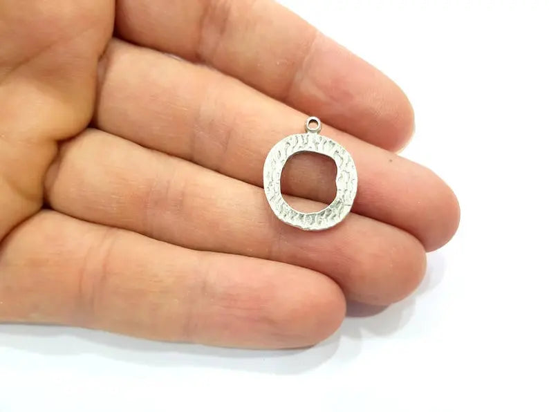 10 Circle Charms Antique Silver Plated Charms (22x17mm) G10302