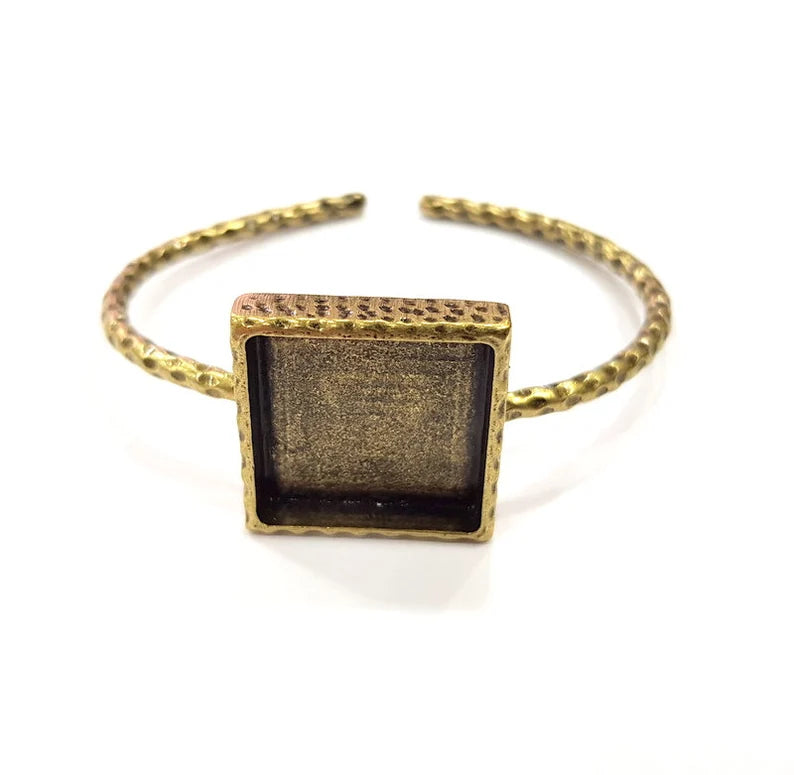 Bracelet Blank Cuff Bezel Resin inlay Blank Glass Cabochon Base Bezel Hammered Adjustable Antique Bronze Bracelet (20x20mm ) G16001
