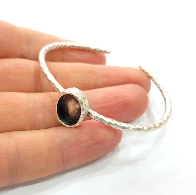 Bracelet Blank Cuff Bezel Resin Bezel inlay Blank Glass Cabochon Base Bezel Hammered Adjustable Antique Silver Bracelet (14x10mm ) G16010