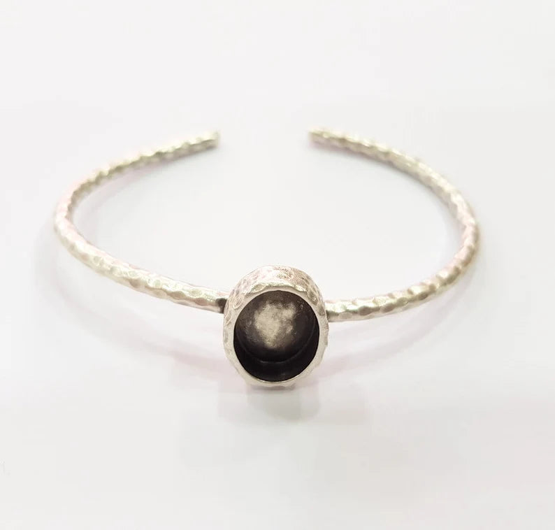 Bracelet Blank Cuff Bezel Resin Bezel inlay Blank Glass Cabochon Base Bezel Hammered Adjustable Antique Silver Bracelet (14x10mm ) G16010