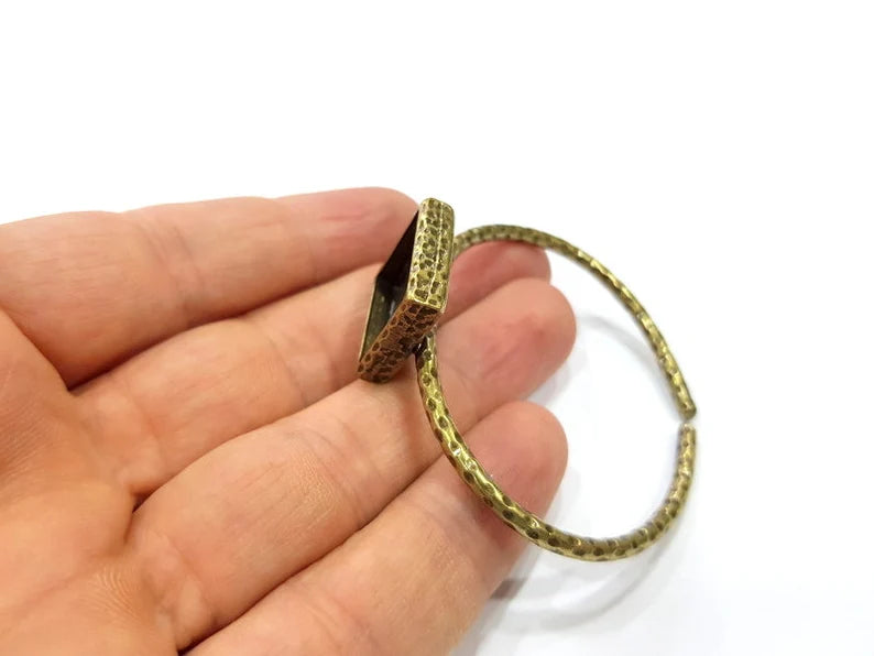 Bracelet Blank Cuff Bezel Resin inlay Blank Glass Cabochon Base Bezel Hammered Adjustable Antique Bronze Bracelet (20x20mm ) G16001