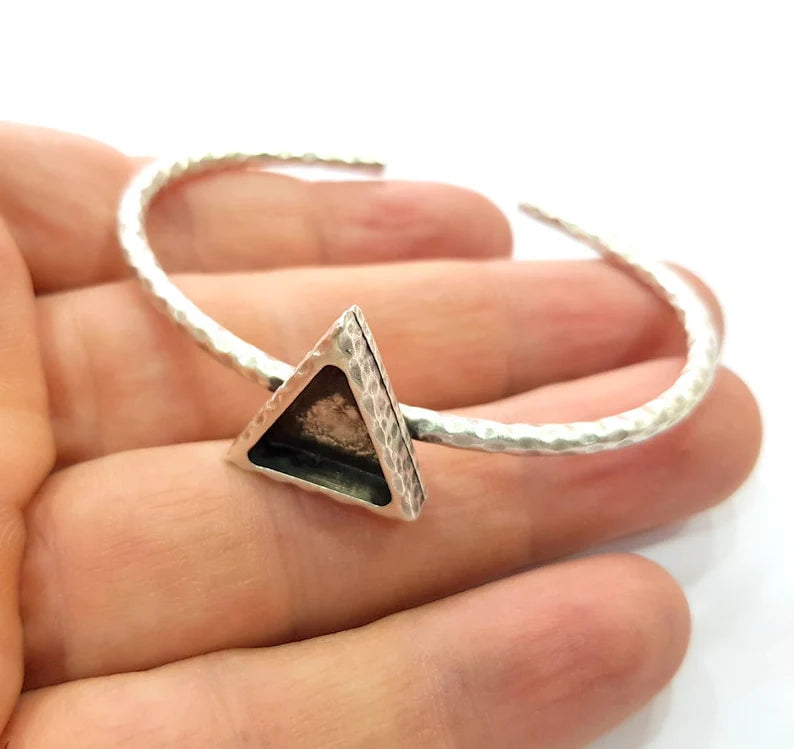 Bracelet Blank Cuff Bezel Resin Cuff inlay Blank Glass Cabochon Base Bezel Hammered Adjustable Antique Silver Bracelet (14x13mm ) G16029