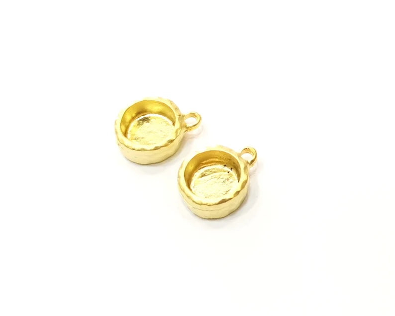 4 Gold Hammered Charm Bezel Blank Cabochon Blank Base Mountings Gold Plated Metal (8mm bezel) G20734
