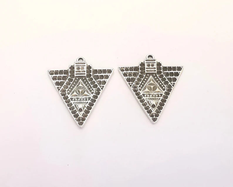 4 Triangle Geometric Silver Charms Antique Silver Plated Charms (28x25mm) G27878