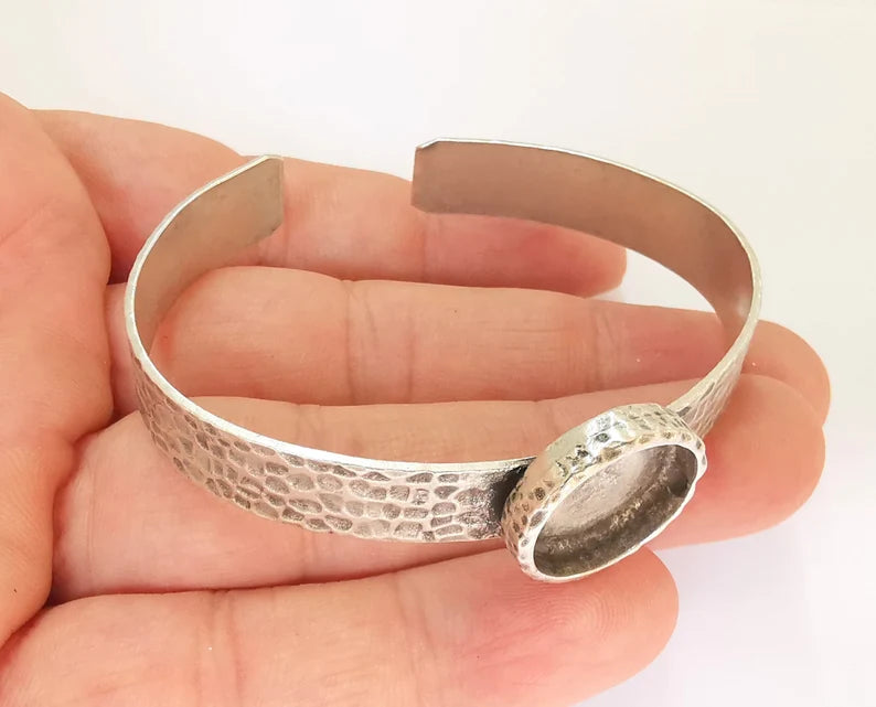 Bracelet Blank Resin Dry Flower inlay Blank Cuff Bezel Glass Cabochon Base Hammered Adjustable Antique Silver (16mm Blank ) G27771