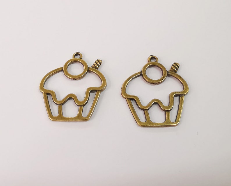 4 Muffin charms Antique bronze plated charms (36x30mm) G25074