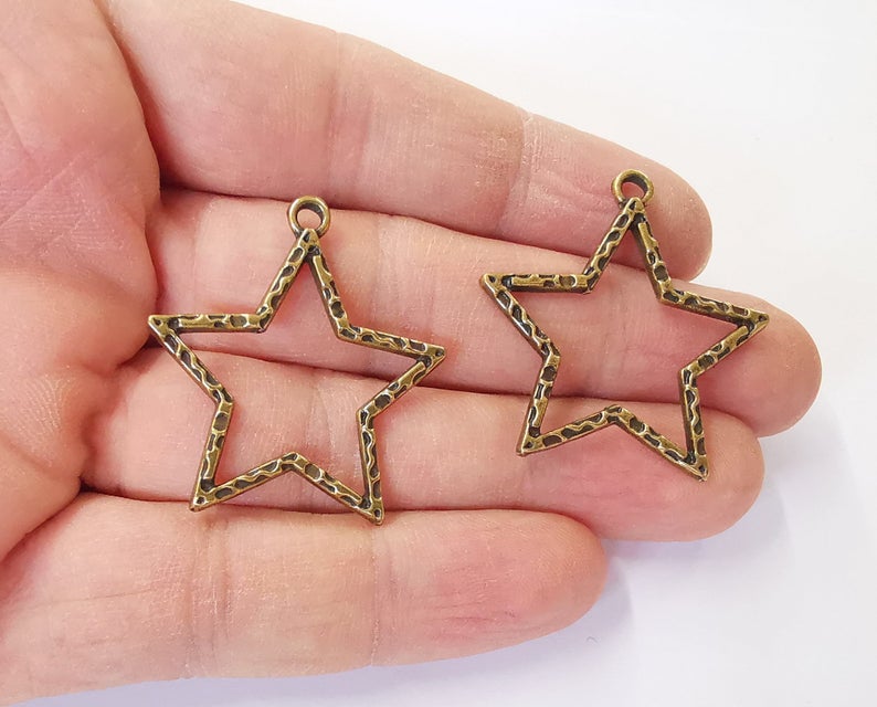 4 Star charms Antique bronze plated charms (36x34mm) G24149
