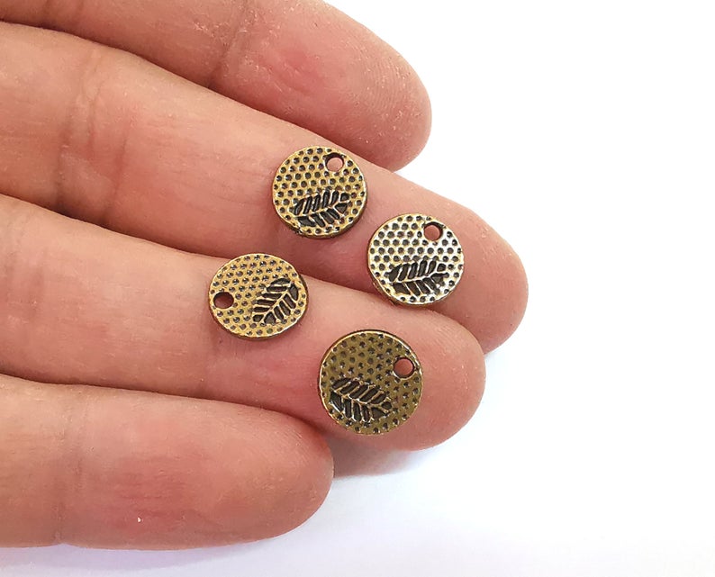10 Leaf charms Round charms (Double Sided) Antique bronze plated charms (11mm) G24193