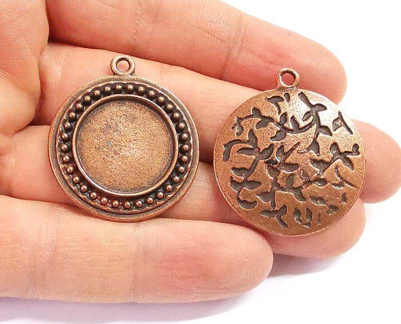 Leaf Frame Pendant Blank Antique Copper Plated Pendant (36x31mm) (20mm Blank Size) G24320