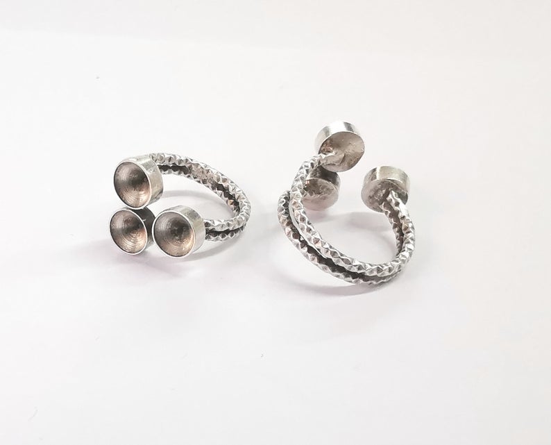 Hammered ring blank Ring setting Ring bezel base Cabochon mountings Adjustable (8mm cone blanks ) Antique Silver Plated Brass G24208