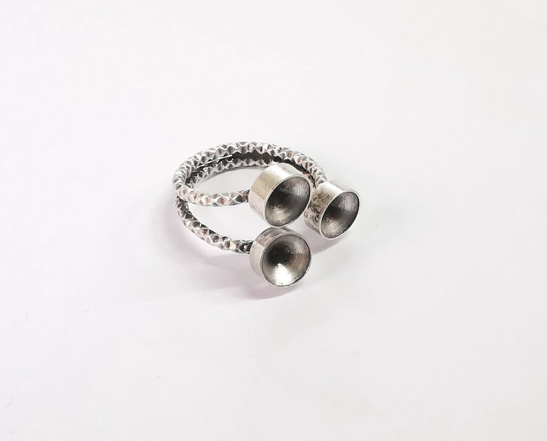 Hammered ring blank Ring setting Ring bezel base Cabochon mountings Adjustable (8mm cone blanks ) Antique Silver Plated Brass G24208